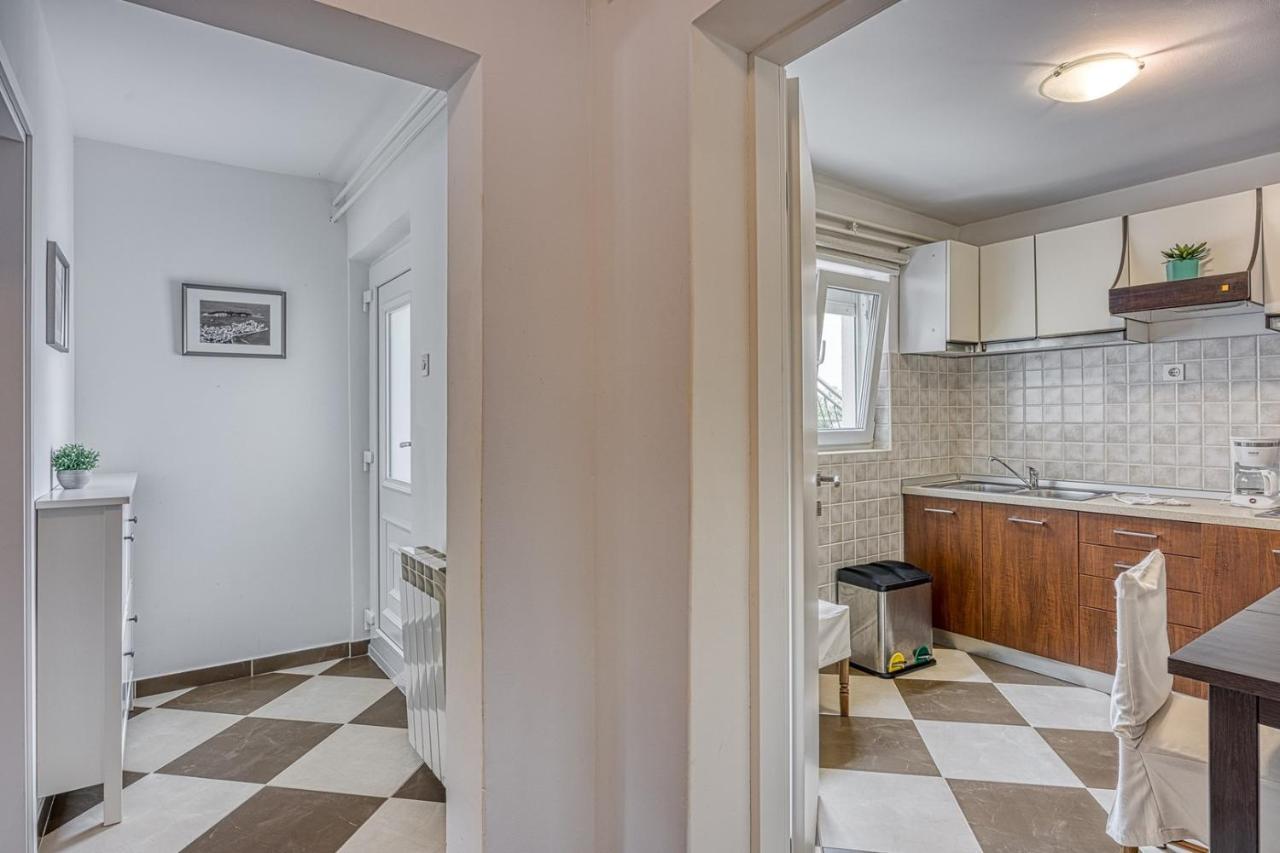 Apartments Claudio Πόρετς Εξωτερικό φωτογραφία
